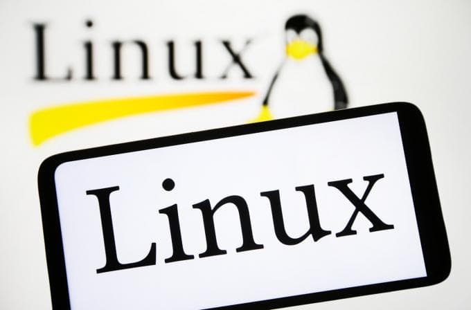 Frankrijk stapt op overheidscomputers over naar Linux