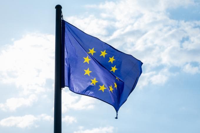 Europese Commissie pusht eigen leeftijdsapp, maar sommige lidstaten twijfelen