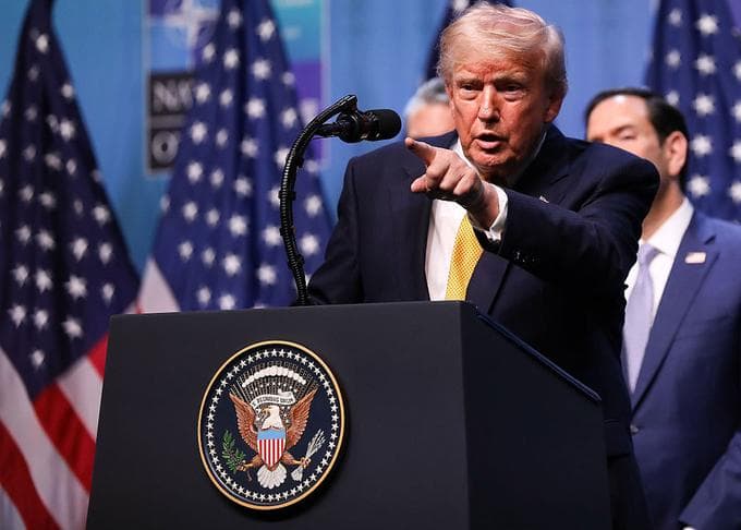 Trump claimt controle over Straat van Hormuz en eist tolheffing op vrachtvervoer