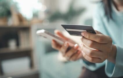 Lagere overschrijvingslimieten, langere wachttijd: hoe banken komaf willen maken met fraude