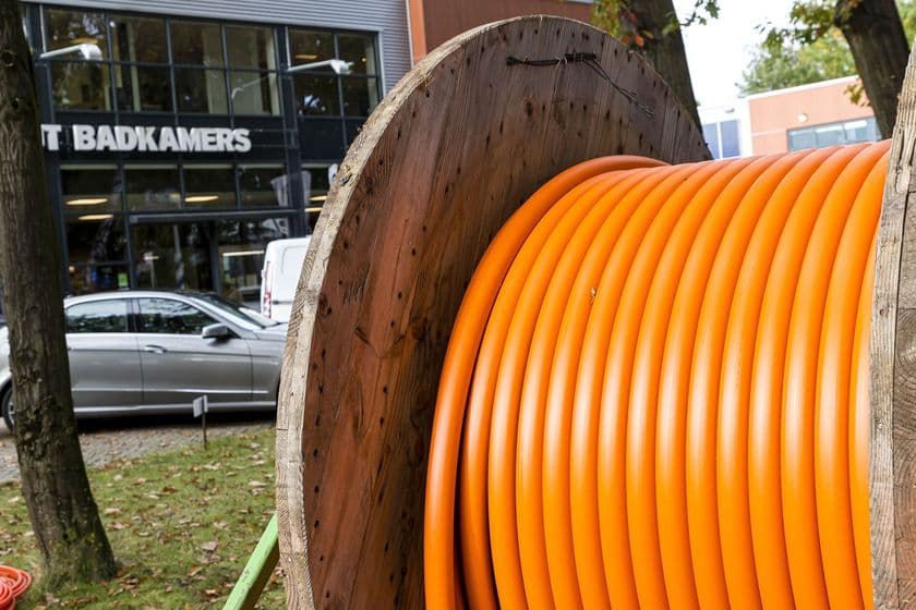 ACM verbiedt overname glasvezelnetwerken Delta door KPN-joint venture