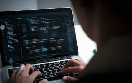 “Manueel coderen is verleden tijd”: Visma maakt radicale omslag